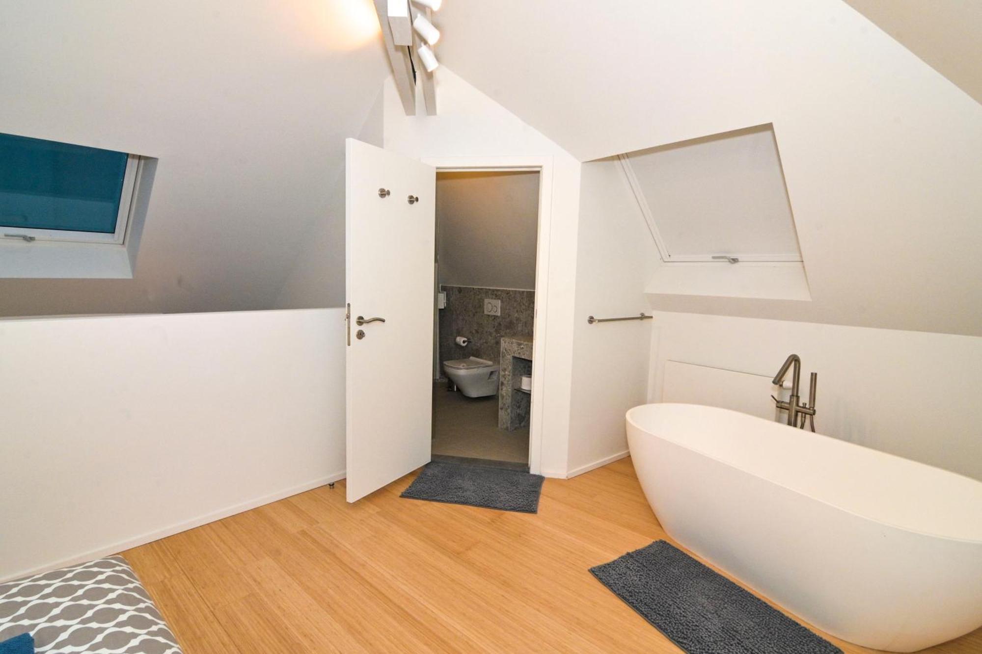 Family Duplex Getaway - Perfectly Positioned For City Adventures Brussels Exterior photo